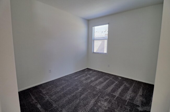 Building Photo - Almost New Rancho Sahuarita Home!
