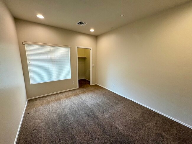 Building Photo - 8940 W Olive Ave
