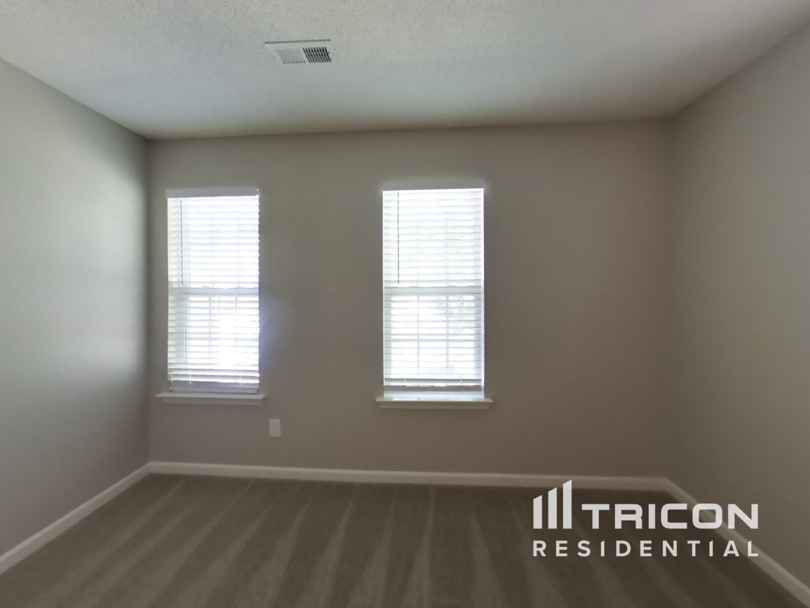 Building Photo - 2934 Hawick Commons Dr