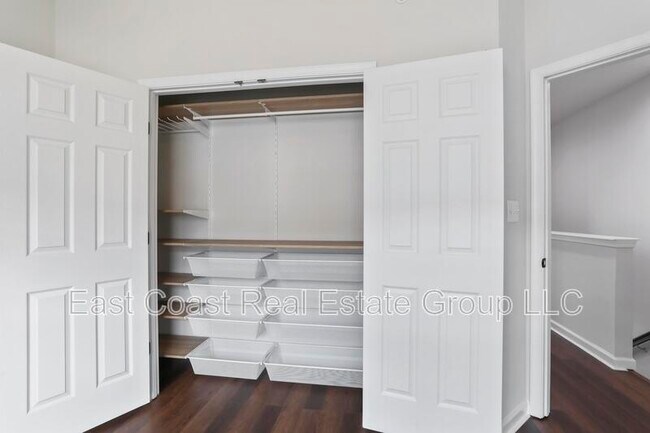 Building Photo - 5957 Whelan Ln