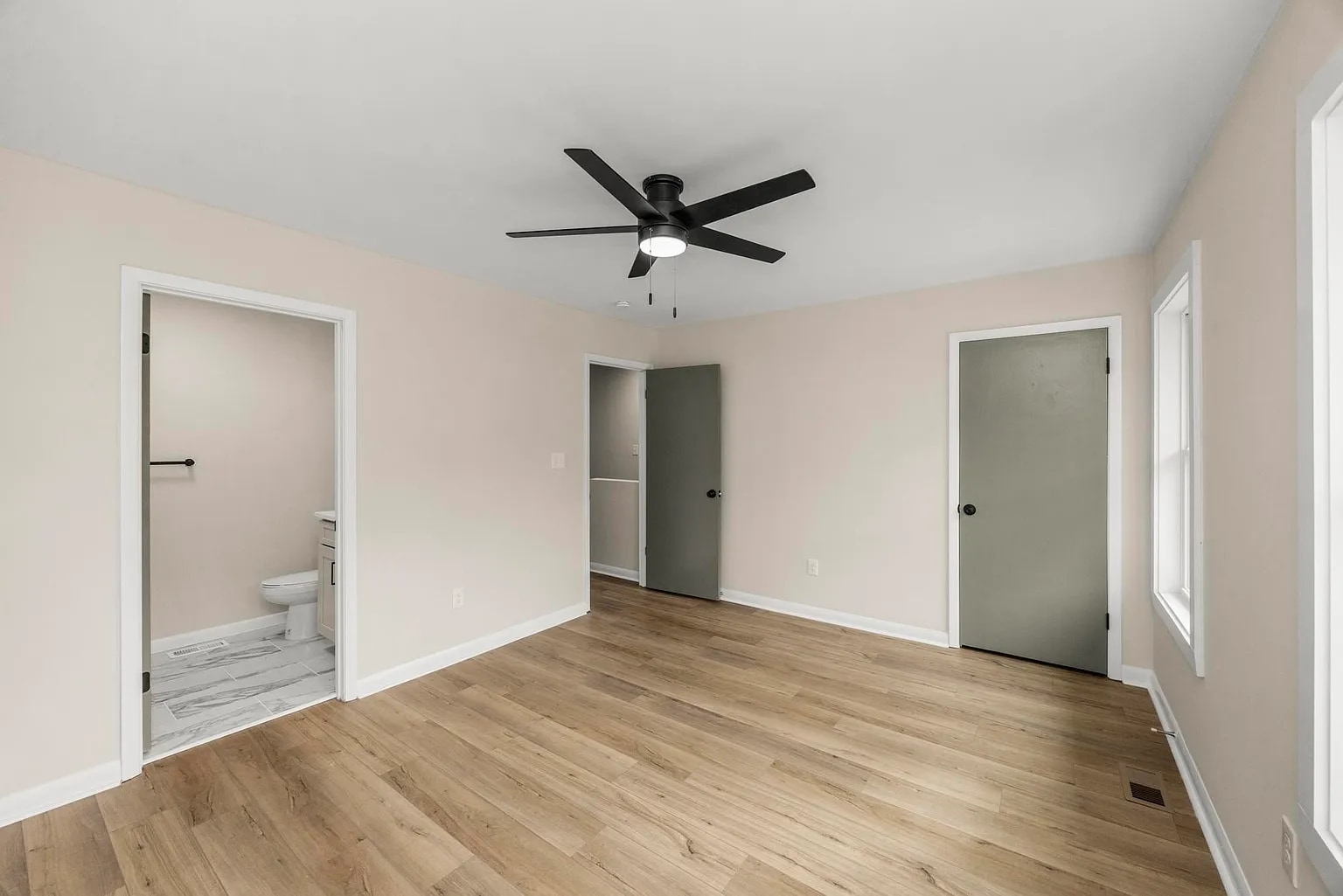 Building Photo - 5702 Brentwood Meadows Cir