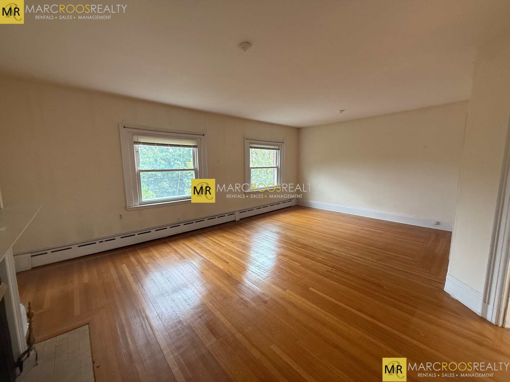 Building Photo - 1805 Beacon St