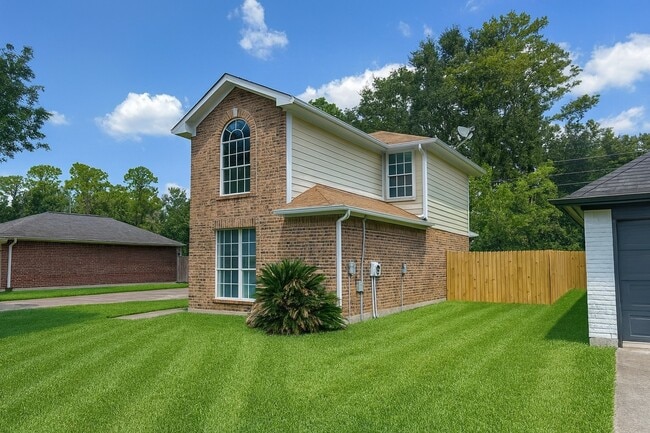 Building Photo - 2911 Hummingbird Ln
