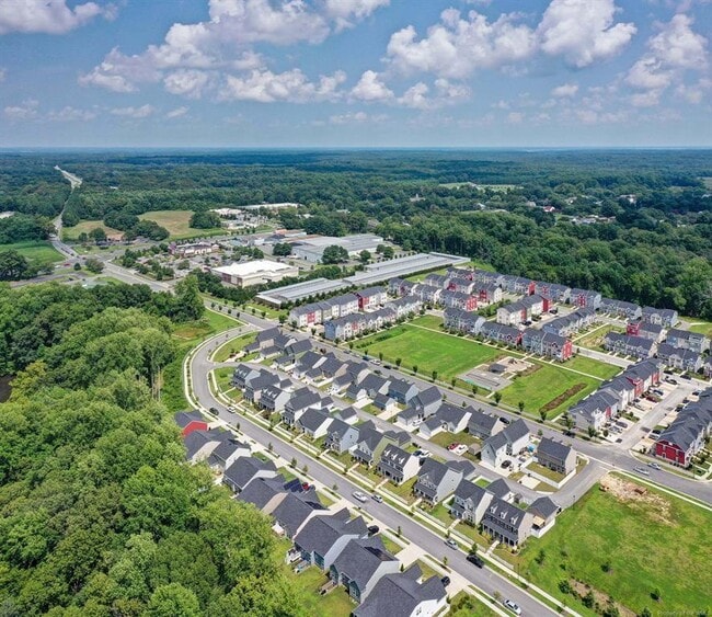 Building Photo - 6122 Pricket Rd