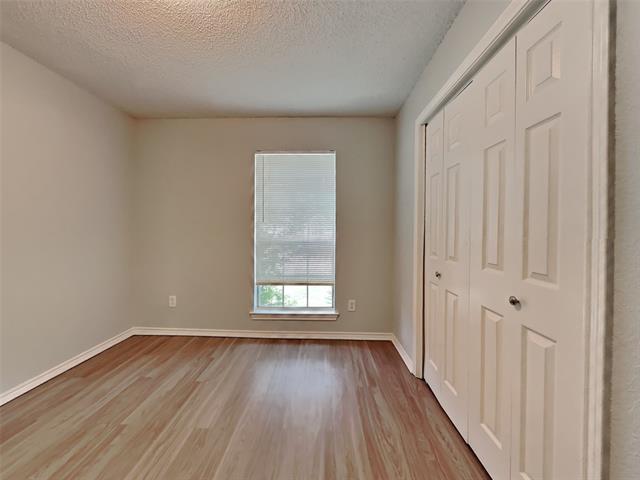 Building Photo - 12619 Summer Hill Dr