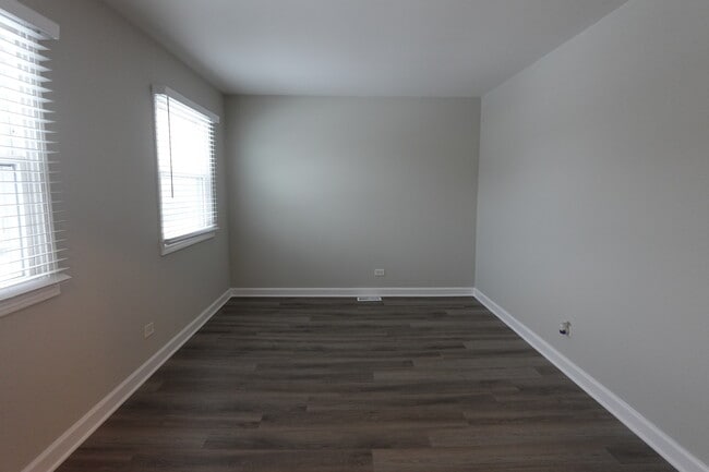 Building Photo - 7956 164th Ct