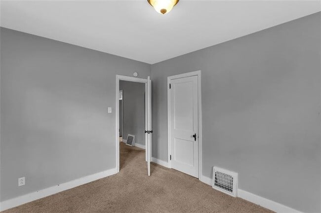 Building Photo - 1499 Stoltz Rd