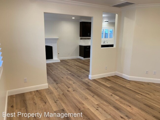 Building Photo - 4 br, 2 bath House - 223 Laguna Dr