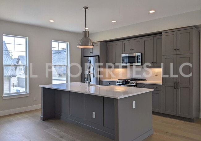 Building Photo - 8048 W 52nd Ln