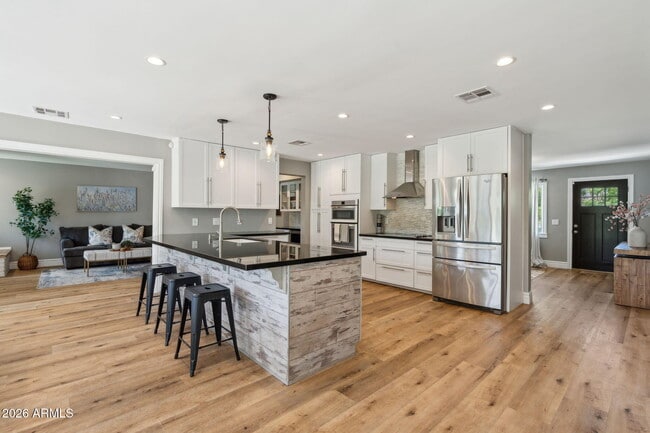 Building Photo - 5339 E Osborn Rd