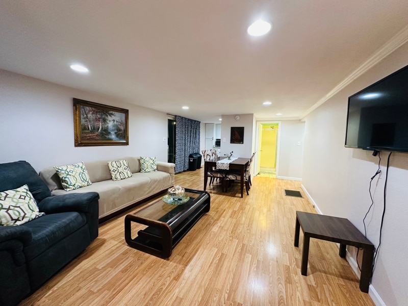 Building Photo - 50 August Ct