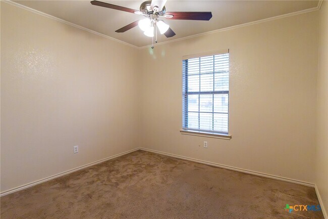 Building Photo - 4406 Bowles Dr