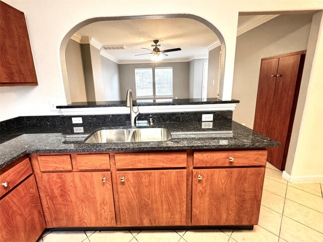 Building Photo - 2110 Turner Dr