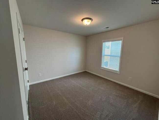 Building Photo - 1020 Field Strip Rd