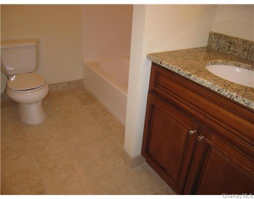 Building Photo - 110 Tondo Cir