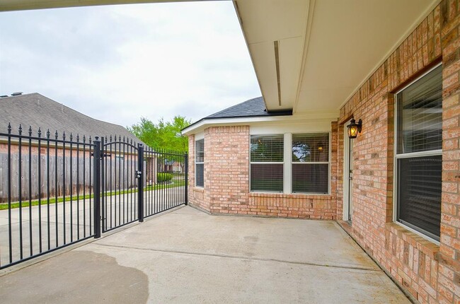 Building Photo - 4226 Windy Chase Ln