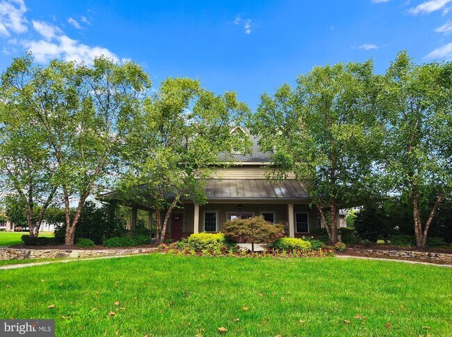 Building Photo - 21882 Brickshire Cir