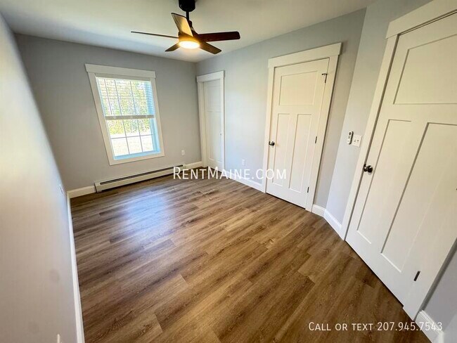 Building Photo - 208 Rocky Rdg Dr