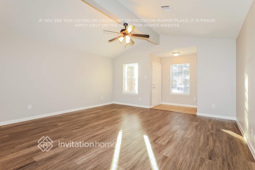 Building Photo - 29035 Village Creek Loop