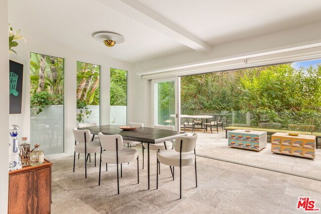 Building Photo - 1588 N Doheny Dr