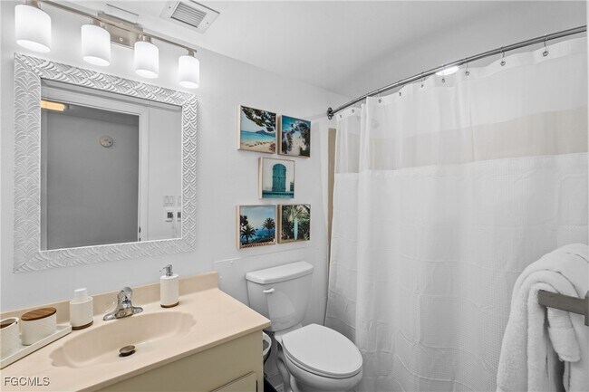 Building Photo - 9415 Gulf Shore Dr