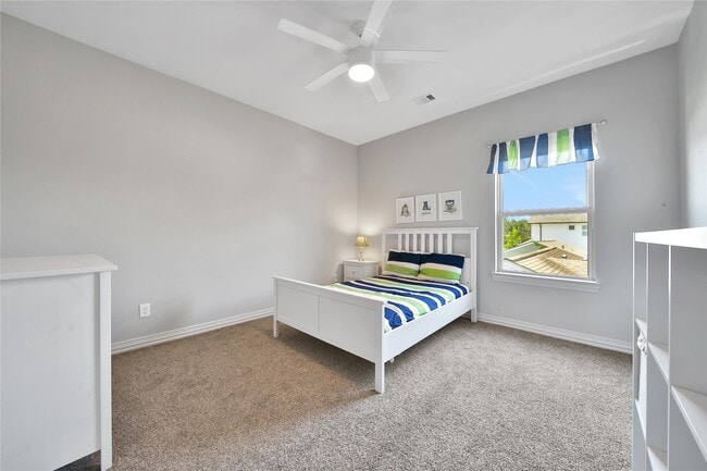 Building Photo - 1332 Gardenia Dr