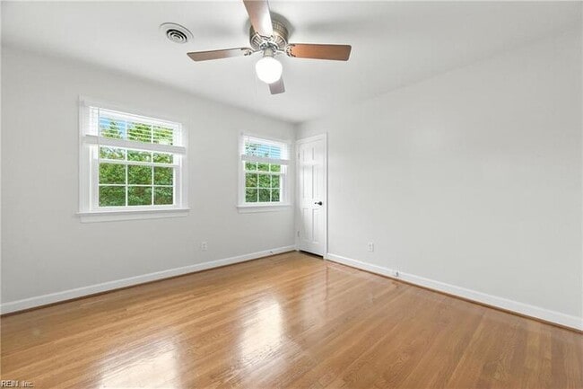 Building Photo - 707 Lipton Dr