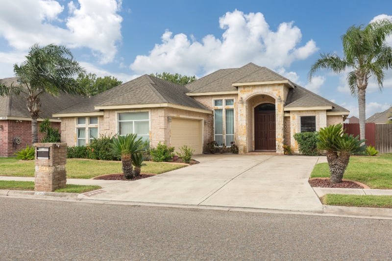 Building Photo - 3815 Spicewood Dr