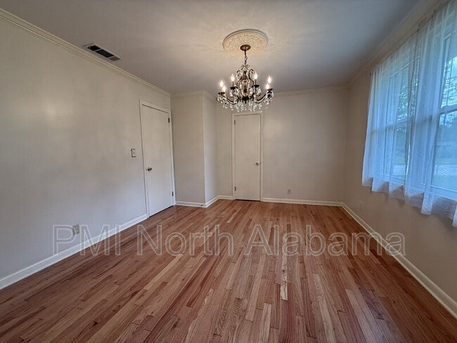 Building Photo - 413 Harolds Dr NW