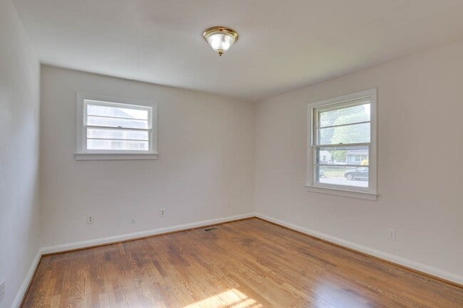 Building Photo - 106 Woodhaven Rd