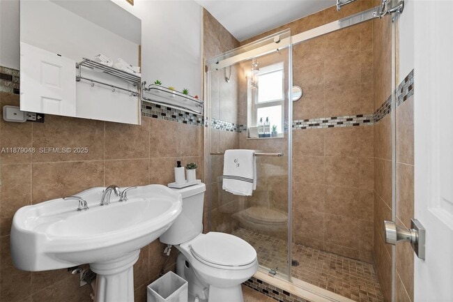 Building Photo - 642 86th St