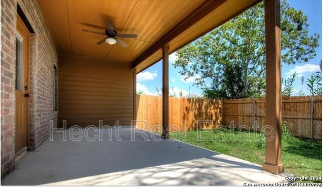 Building Photo - 1031 Carolyn Cove