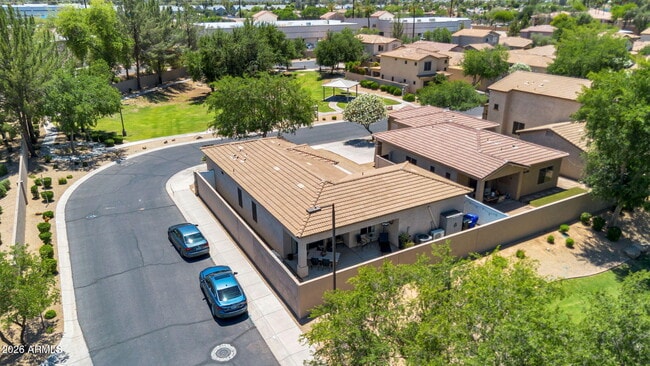 Building Photo - 948 E Savannah Dr