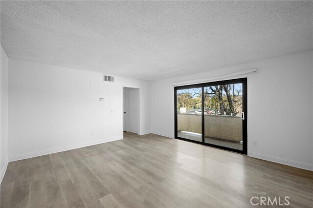 Building Photo - 16226 Vanowen St