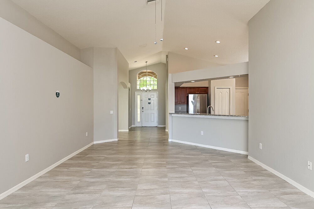 Building Photo - 12903 Lake Vista Dr