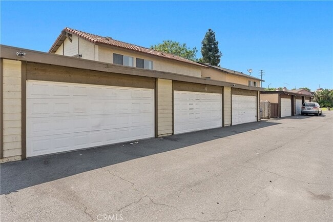 Building Photo - 8651 Gloria Ave