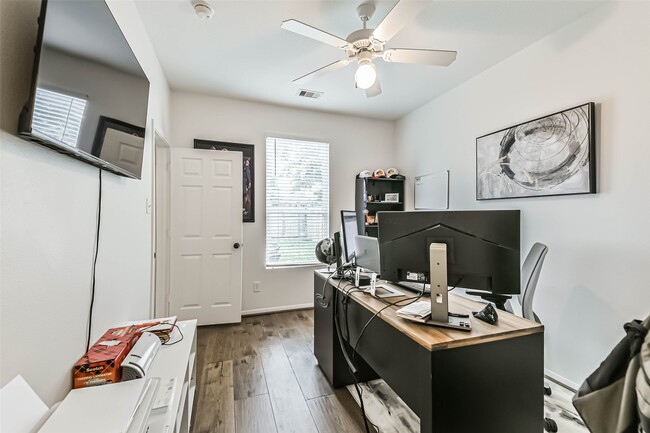 Building Photo - 22538 Goss Spring Ct