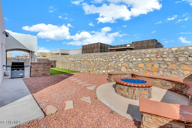 Building Photo - 12165 Dome Ct