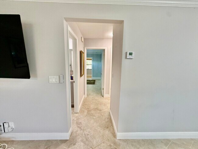 Building Photo - 916 Savannas Point Dr