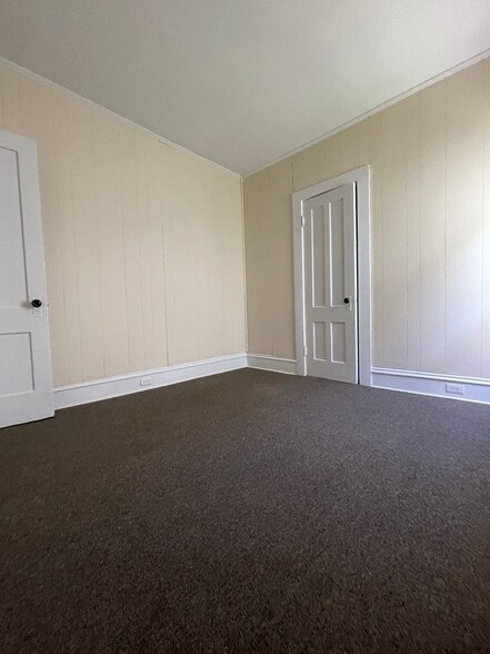 Building Photo - 88-94 Lafountain St