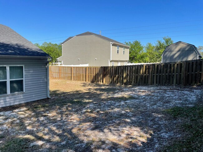 Building Photo - 3 bedroom, 2 bath home for rent in Brookstone in Sunset Harbor in Bolivia