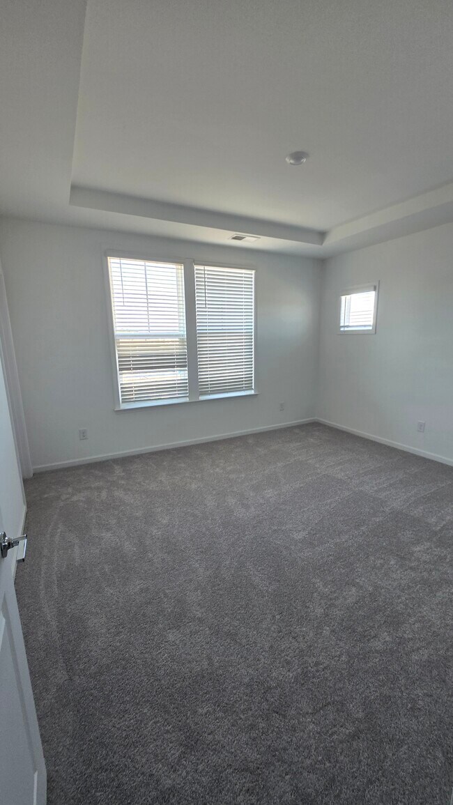 Building Photo - 3021 Rexton Ln