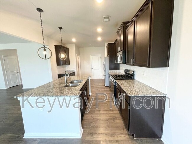Building Photo - 4136 Thimbleberry Dr