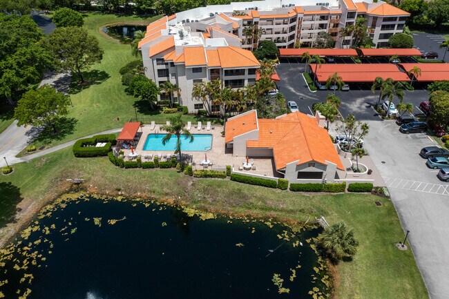 Building Photo - 7520 La Paz Blvd