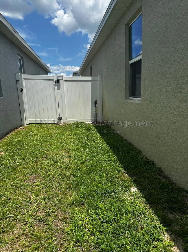 Building Photo - 3130 Amaranth St