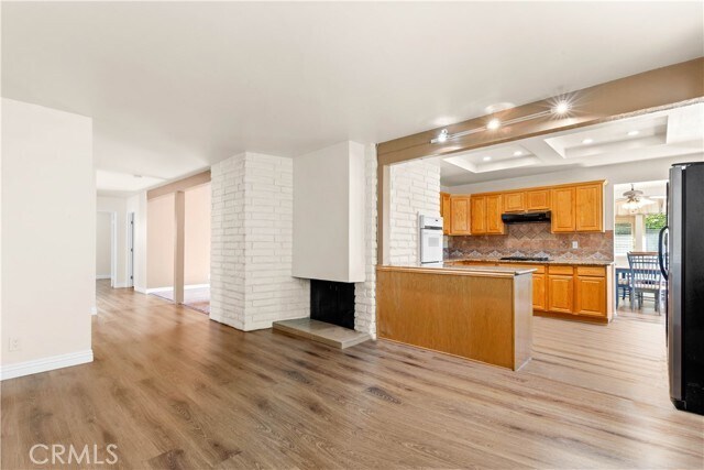 Building Photo - 15772 Exeter St