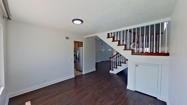 Building Photo - 24671 Paige Cir