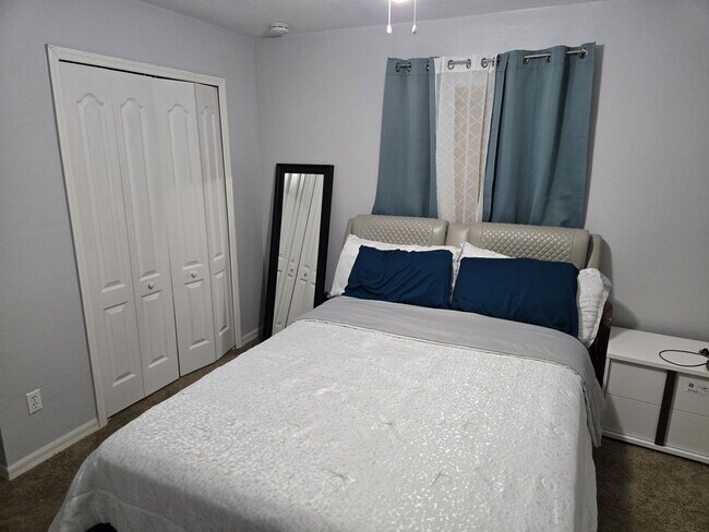 Building Photo - Northwest 20th Place, Cape Coral, FL 33993...