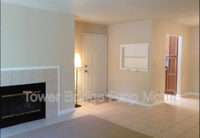 Building Photo - 11150 Trinity River Dr