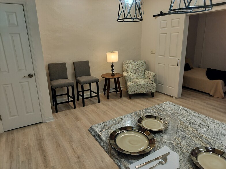 Living Area-Staged - 531 Hillcrest Cross Rd